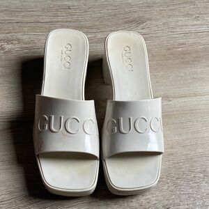 Gucci Cream Patent Logo Slide Mules